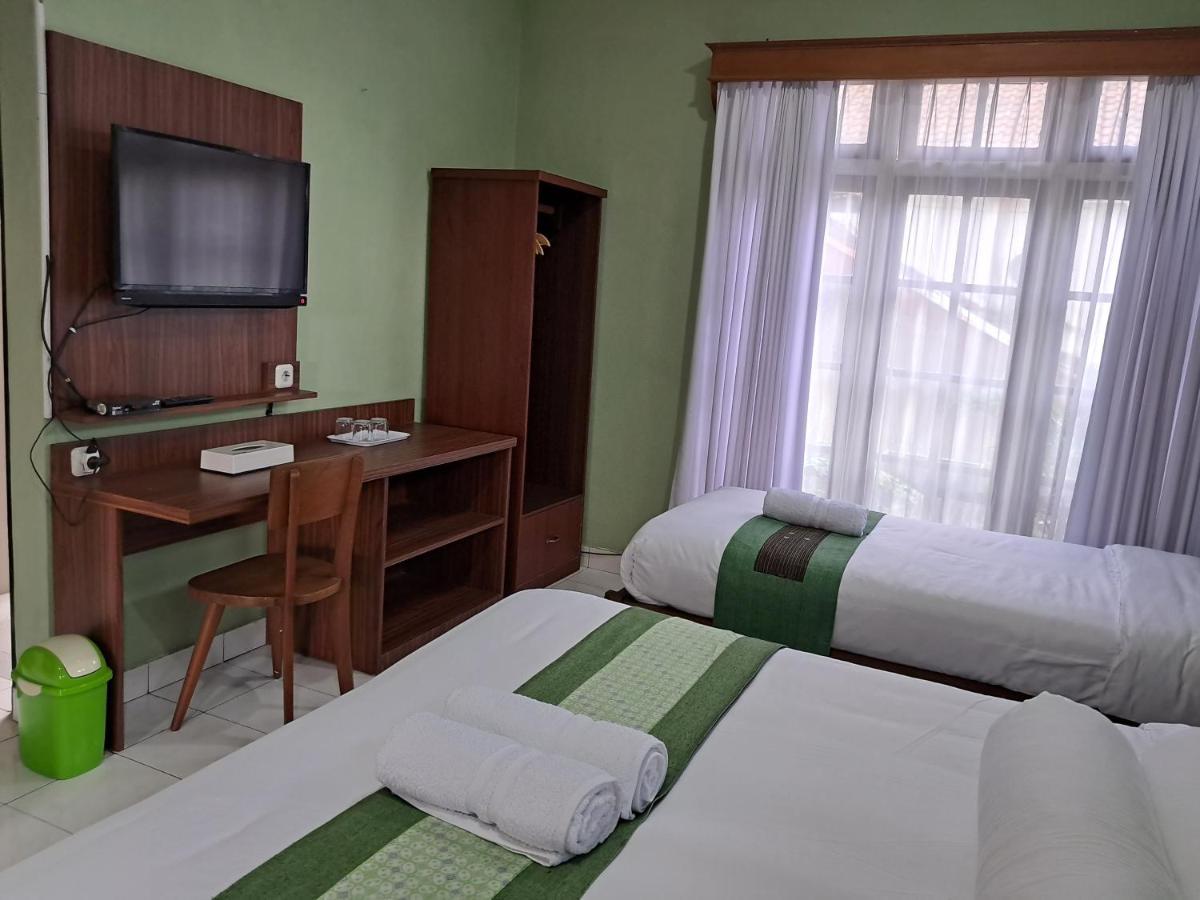 Griya Jene Homestay Syariah Ngabean Luaran gambar