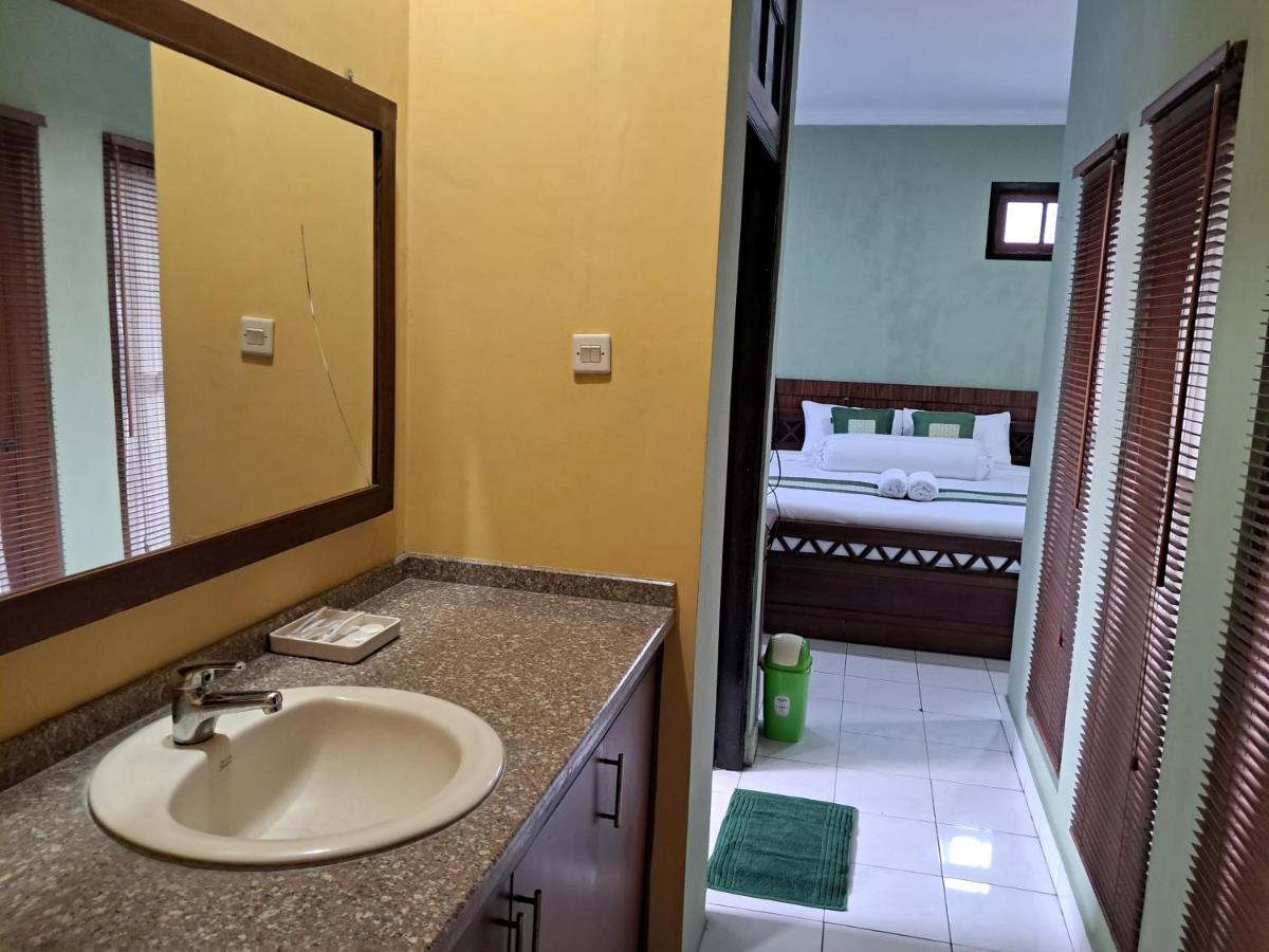 Griya Jene Homestay Syariah Ngabean Luaran gambar